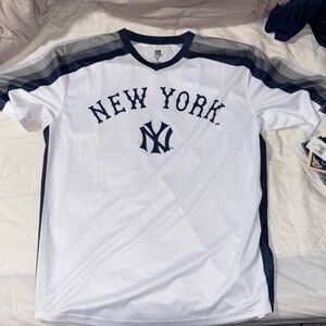 Yankees Size L Jersey Shirt